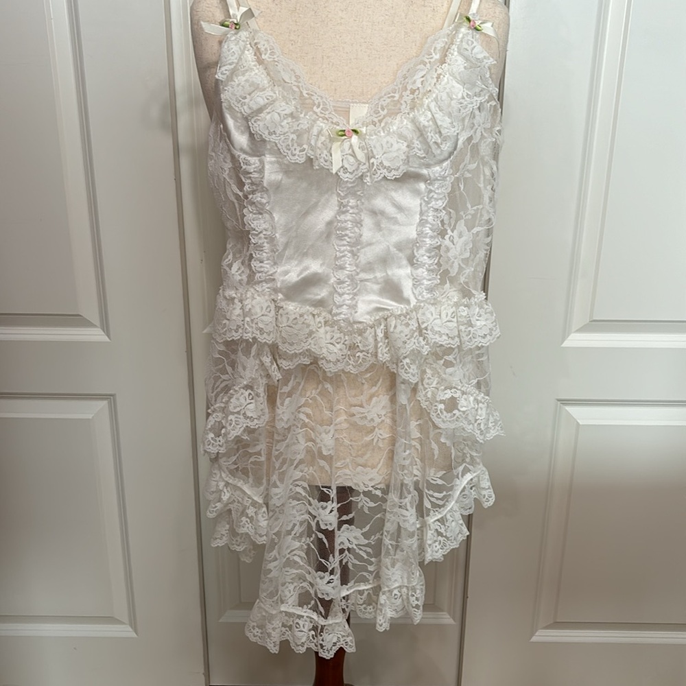 Vintage Sexy White Lace Nighty, Ruffled lace, Assymetric dress